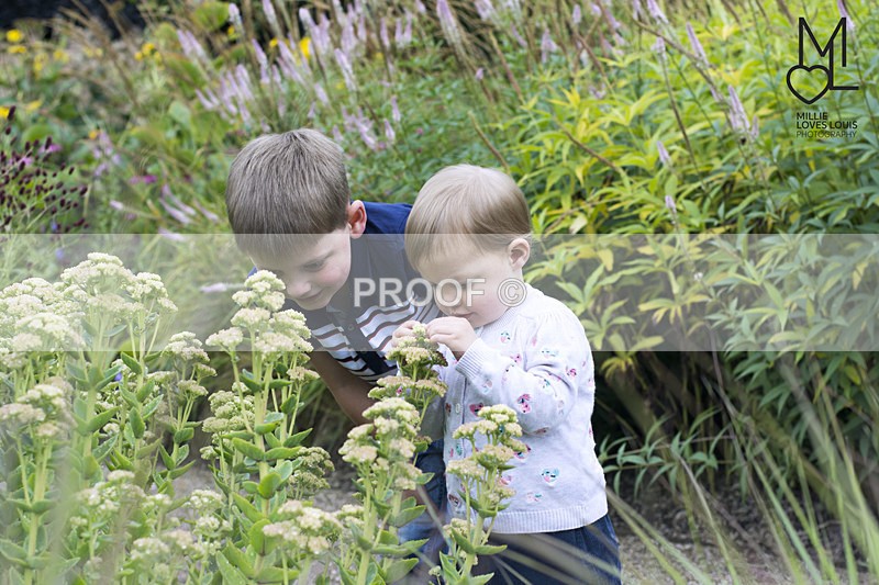 Family Photoshoot Millie Loves Louis Photography 47 - Location Photoshoots