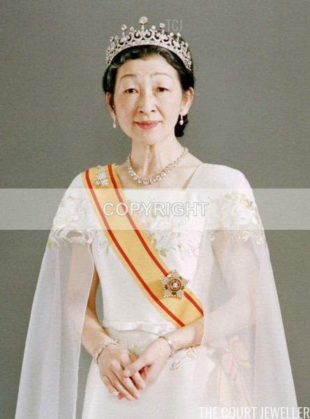 (JA-25)  HM Empress - Japanese Royals