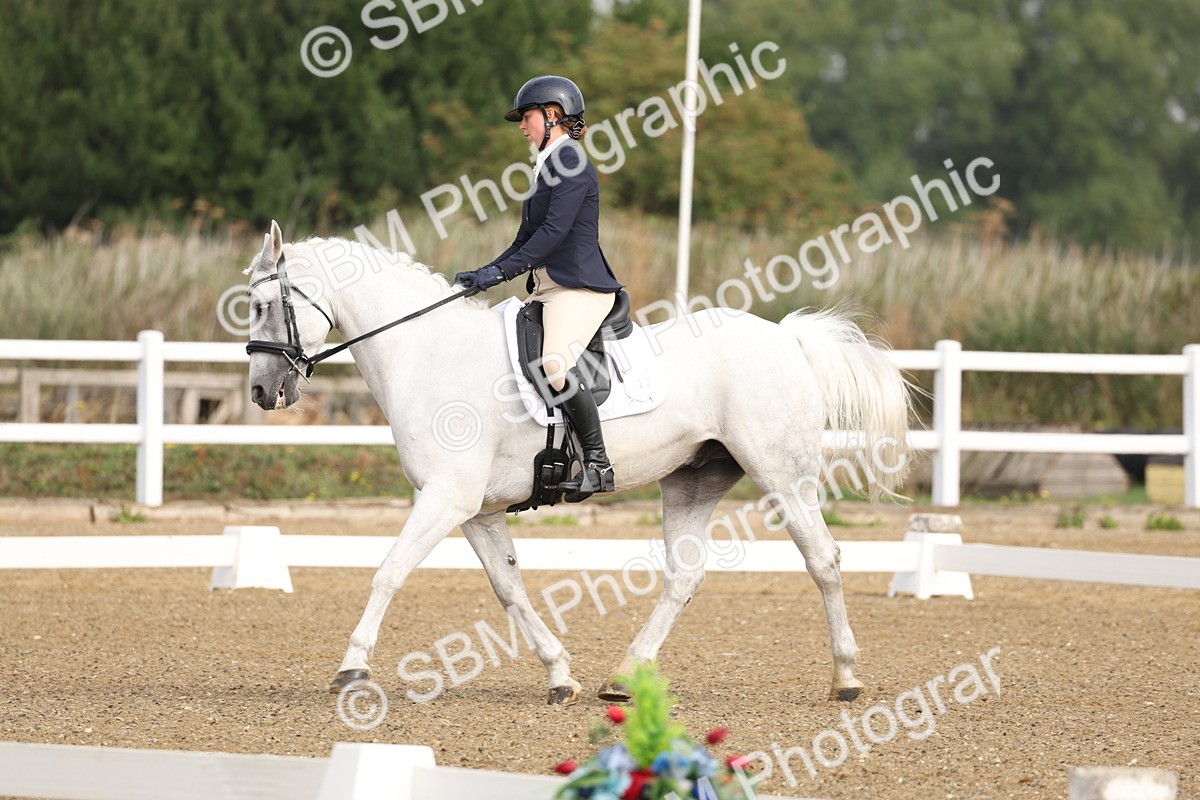 SBM_005382 - Class 6 - Novice 6 - 9.30-10.12