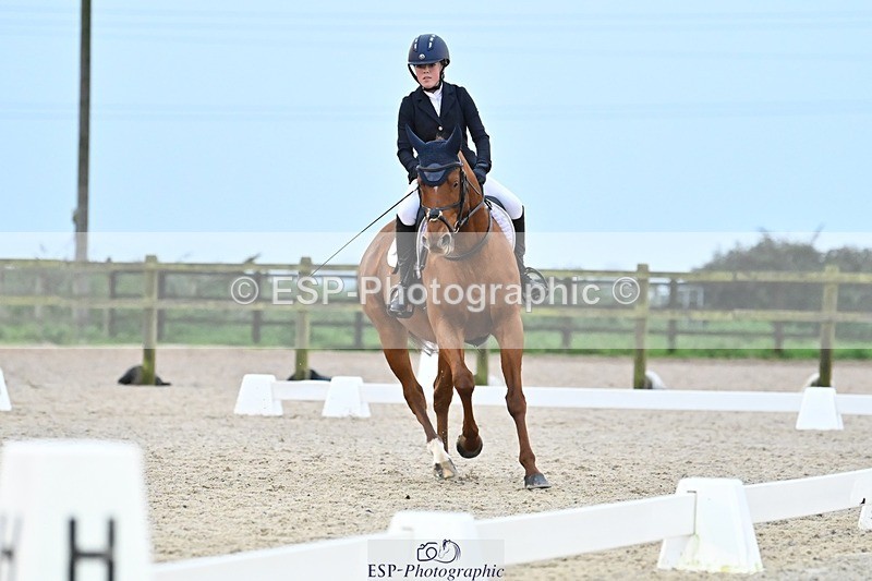 241103-161812-03313 - Novice 1 - 16.18 to 17.50