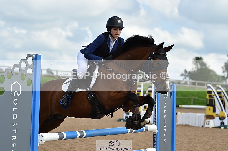 230902A-142802-01755 - Cls 3B Pony Medium 90cm