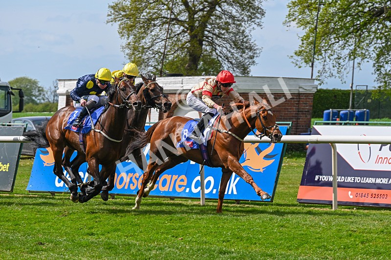 020526-Race 3-Mirsky-9354 - Race 3 2.40pm Sky Bet Thirsk Hunt Cup Handicap