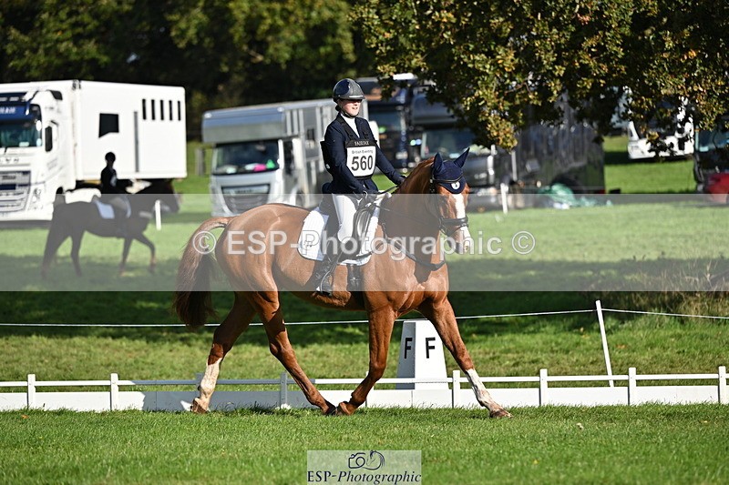 251024A-105241-08456 - G-560-Josie.Dix