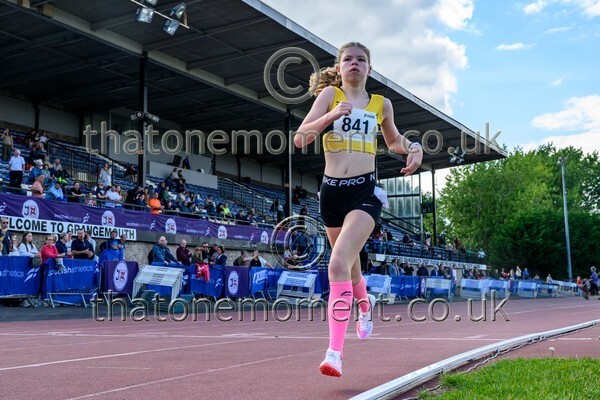 Age26 SUN-816615 - Track Female Set Three