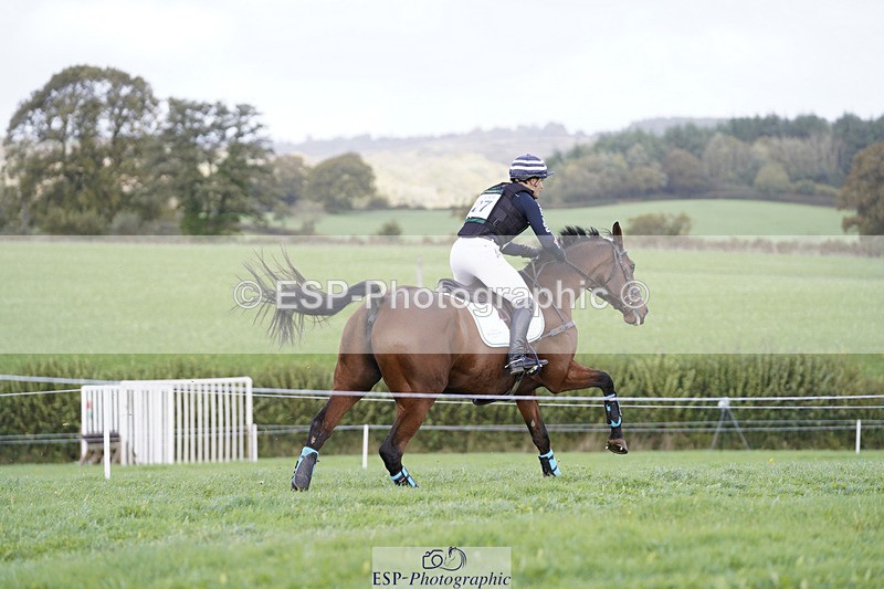 241025-122040-07928 - 127-Alexander.Bragg-STARSTRUCK.III