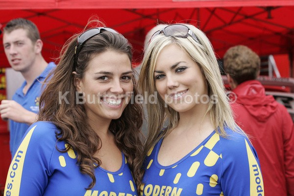 Pirelli Girls (Donegal} - Portraits