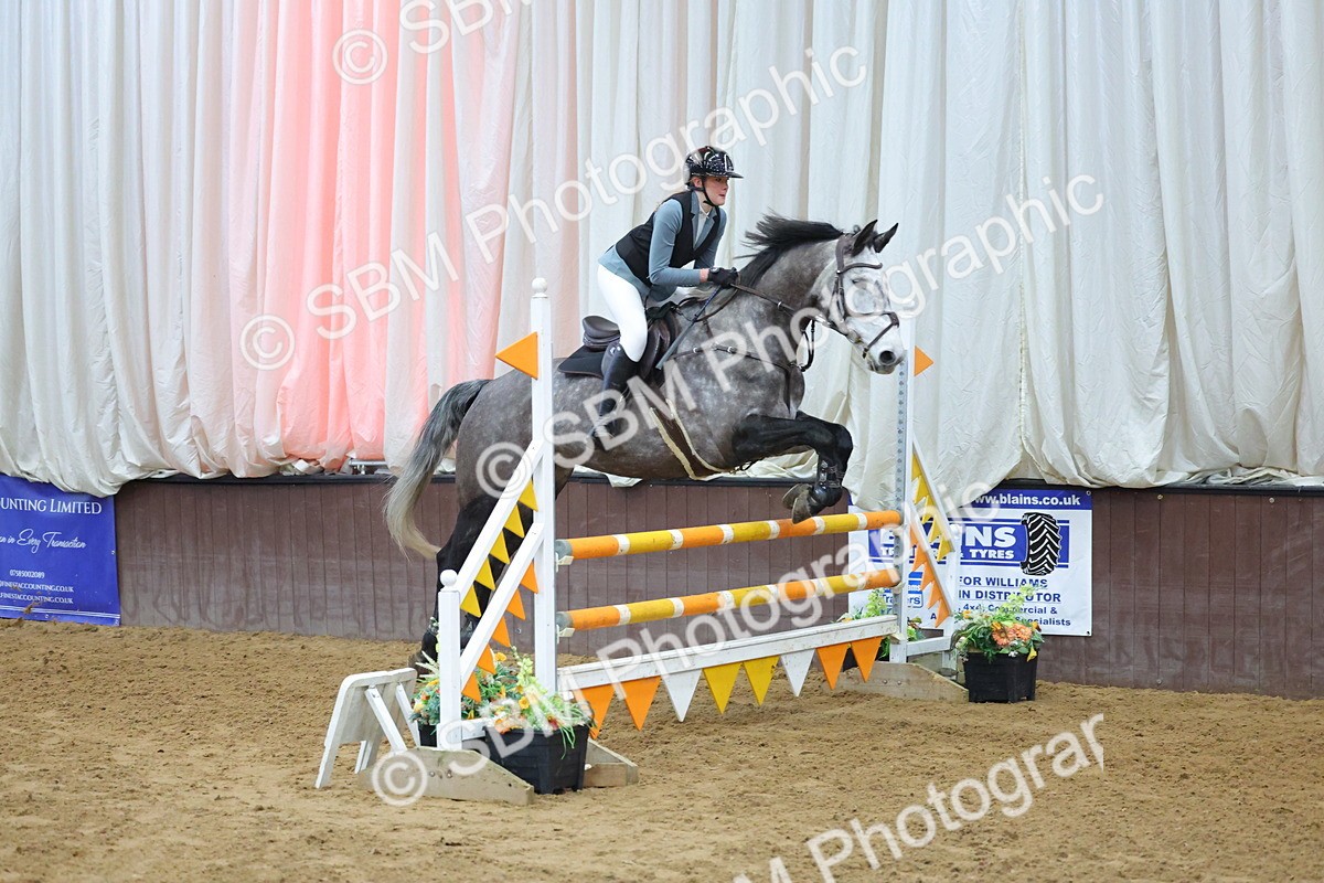 SBM_008499 - Class 21 - Nupafeed Supplements Senior Discovery/ 1m Open - First Round (1.00m)