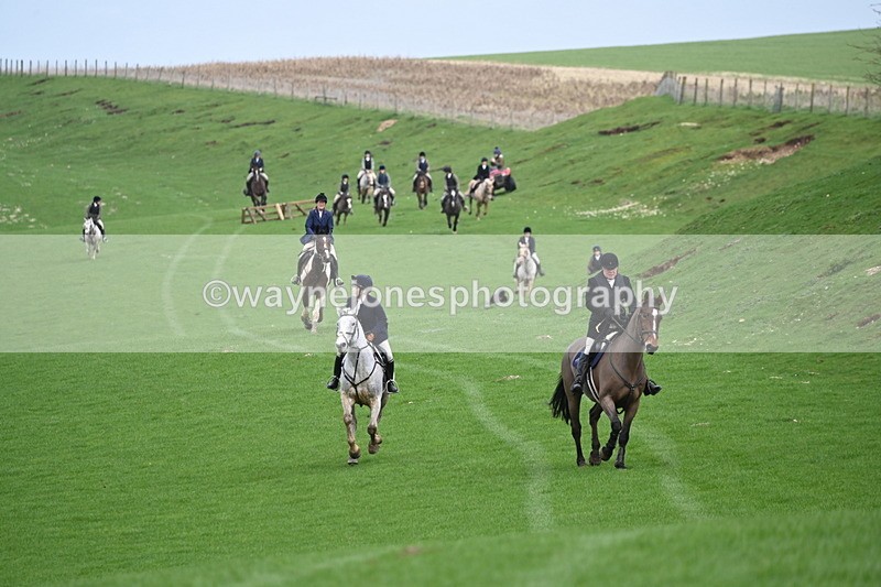 WJ6_9241 - Line Three