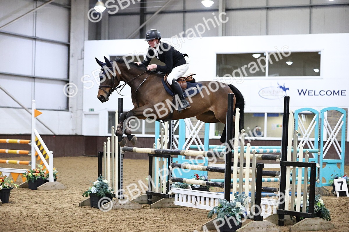 SBM_001525 - Class 4 - Senior Newcomers - 1.10m Open