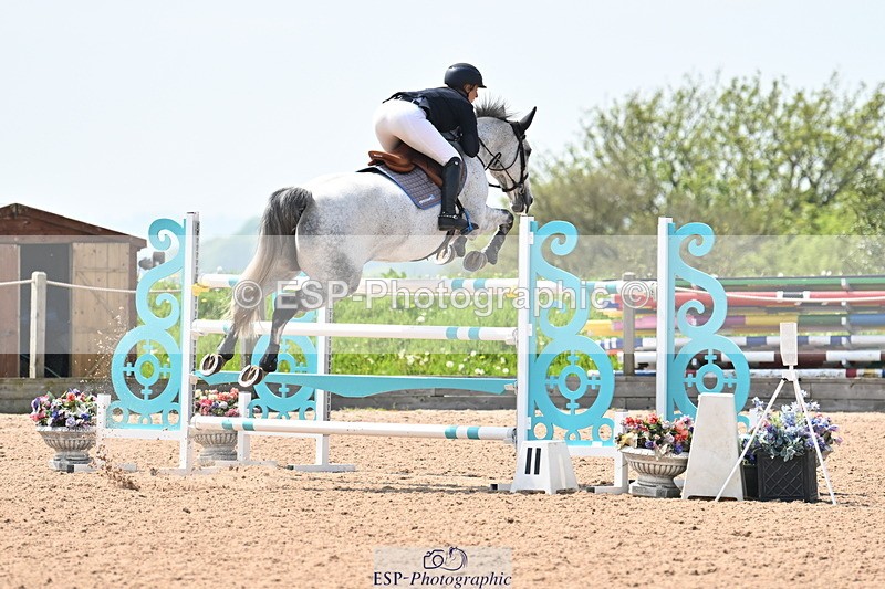 240510A-141902-07993 - Cls 23 Talent Seeker Inc 7yr old 14.10 to Finish