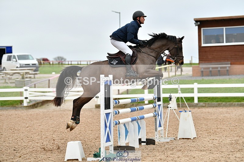 240112A-130827-00929 - Cls 5 Newcomers and 1.10m Open