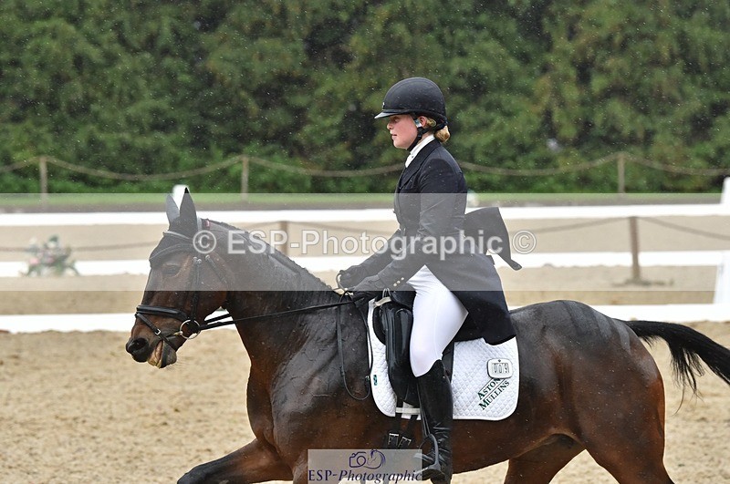 231018-152502-00773 - 009-FUTURE.GRAVITIE-Gini.Hope-DR