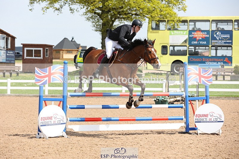 240510A-141906-07575 - Cls 17 1.05m National Am Quali