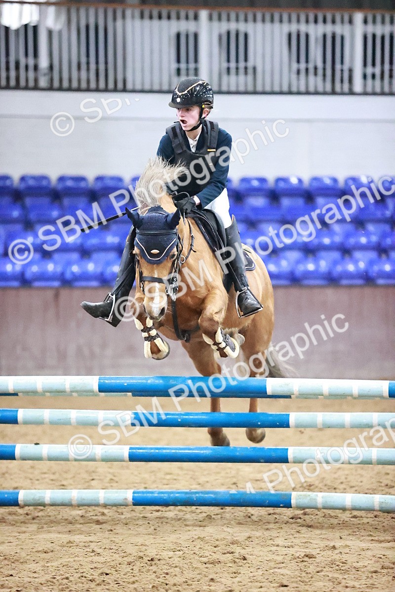 SBM_001729 - Class 9 - Pony Intro 75cm