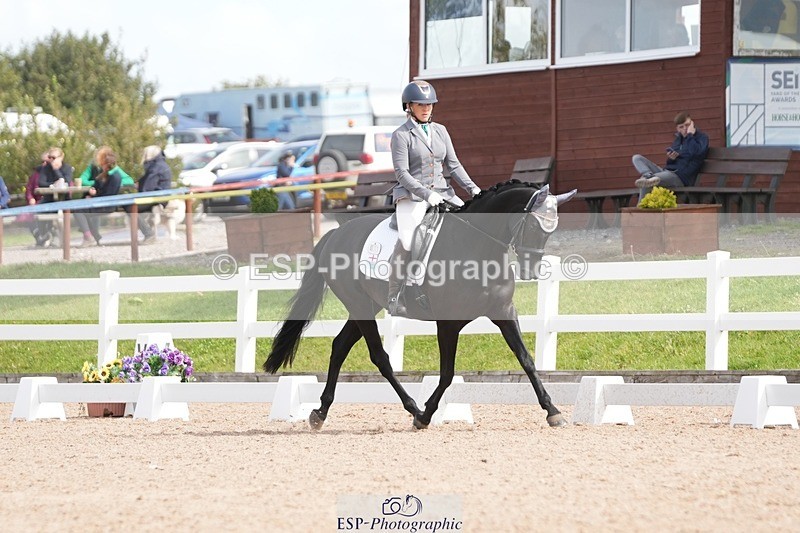 250906-120409-01696 - 011-Lee-Anne.PineMay.diamond