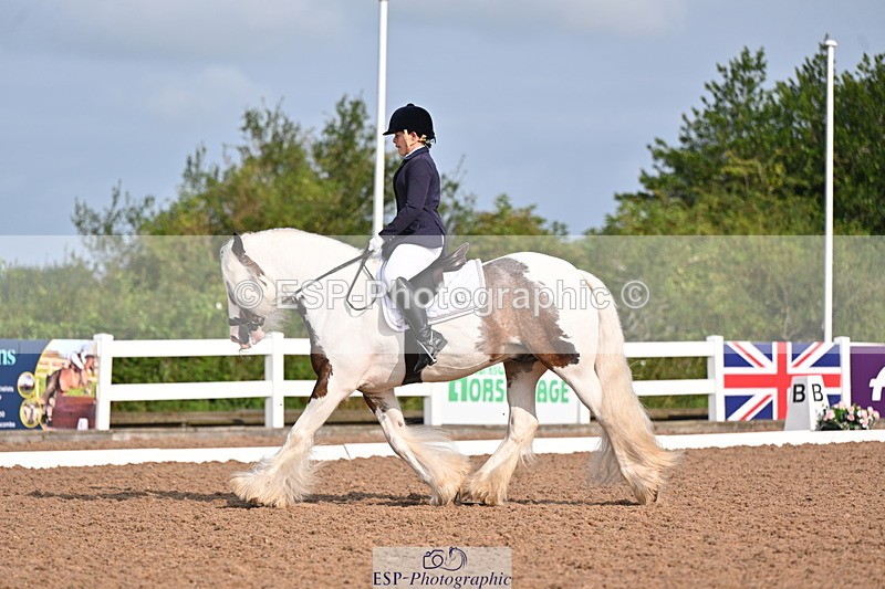 240817A-094037-06688 - 212-Emma.Lomas-My.last.rolo