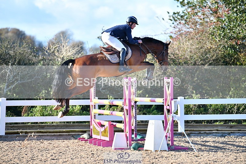 231110A-144035-00829 - Cls 6 Foxhunter & 1.20m Open