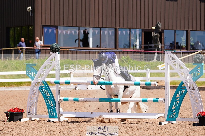 240629A-122232-05305 - Cls 18 Newcomers and 1m Open