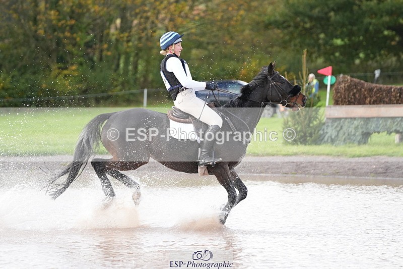 251024A-132627-11106 - B-165-Chloe.Pearson