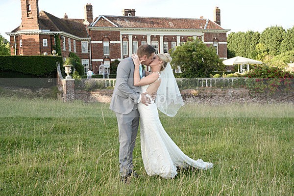 Si  Robyn Wedding 4 040 - Wedding Picture Samples