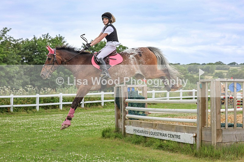 3E7A3675 - Class 6: Hawkins Motors Senior 1.00m Derby