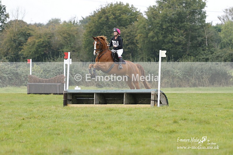  WWHT 171021 2060 - Novice Pairs (0.80m)  17/10/21
