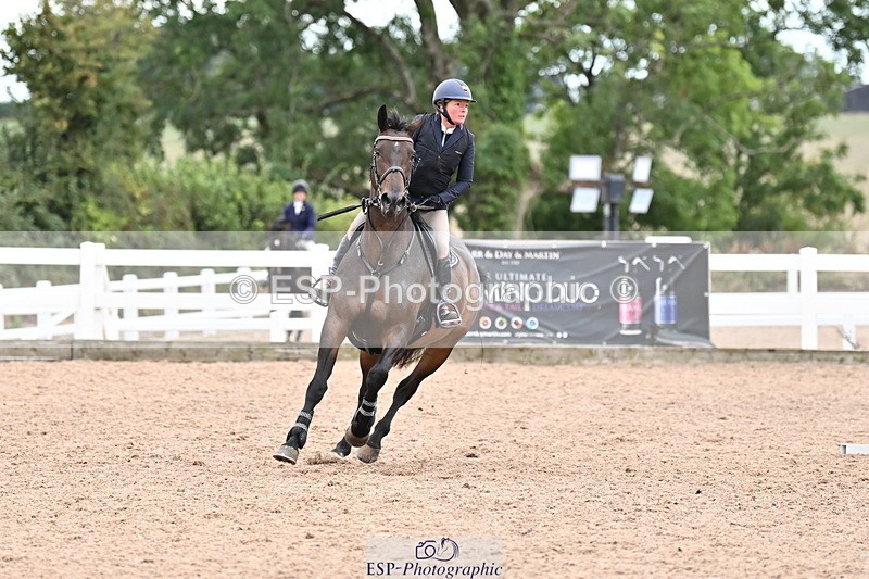 250820B-125036-00623 - Cls 4 Newcomers and 1.10m Open