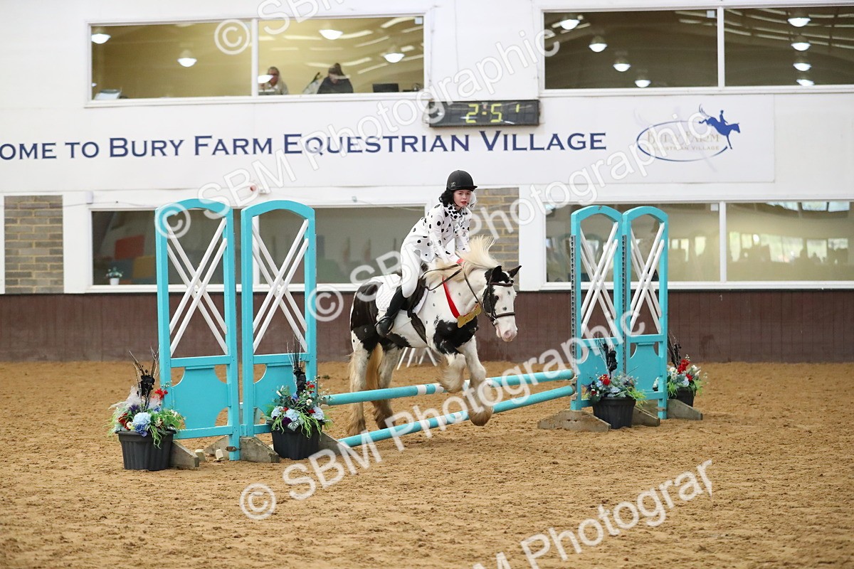 SBM_001060 - Class 3 - Horse & Hound