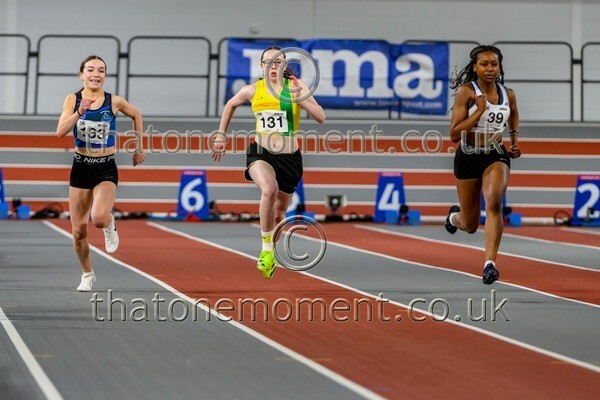 AgeInd25SAT-922062 - Track Female Set One