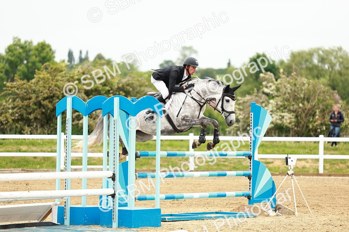 SBM_001019 - Class 4 - Senior Newcomers - 1.10m