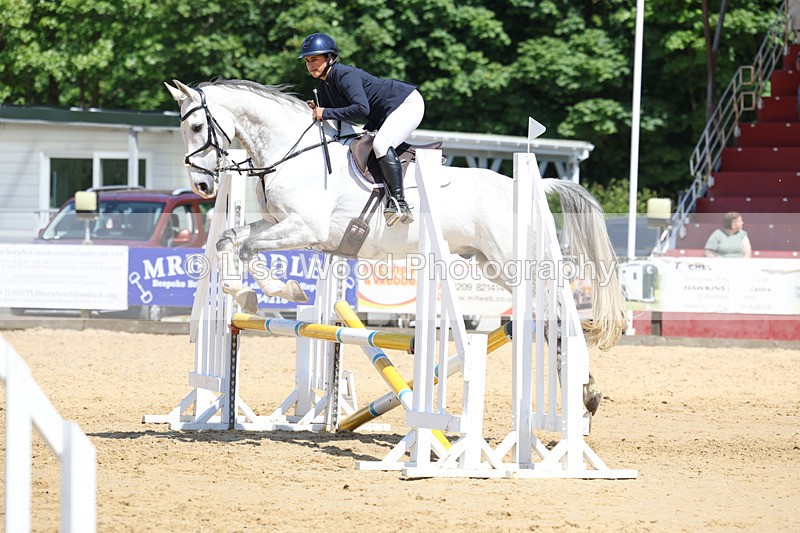 3E7A9684 - Class 8: Senior 80cm