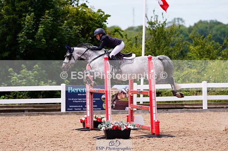 240629A-130652-05570 - Cls 18 Newcomers and 1m Open