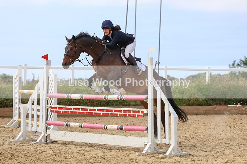 3E7A1606 - Class 13: Senior Newcomers/1.10m open