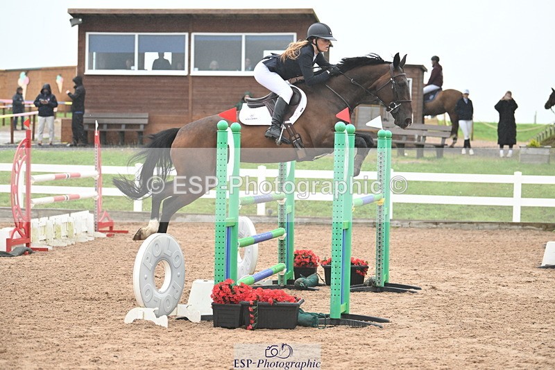 240720A-120259-14677 - Cls 11, 1 Star Bronze Tour 1.15m