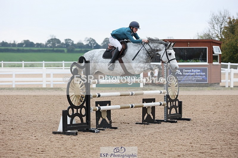 241101A-120826-01640 - FRI Cls 5 Newcomers and 1.10m Open