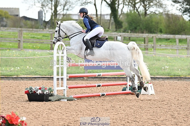 240506A-122409-08673 - Cls 5 Pony Foxhunter & 1.10m Open