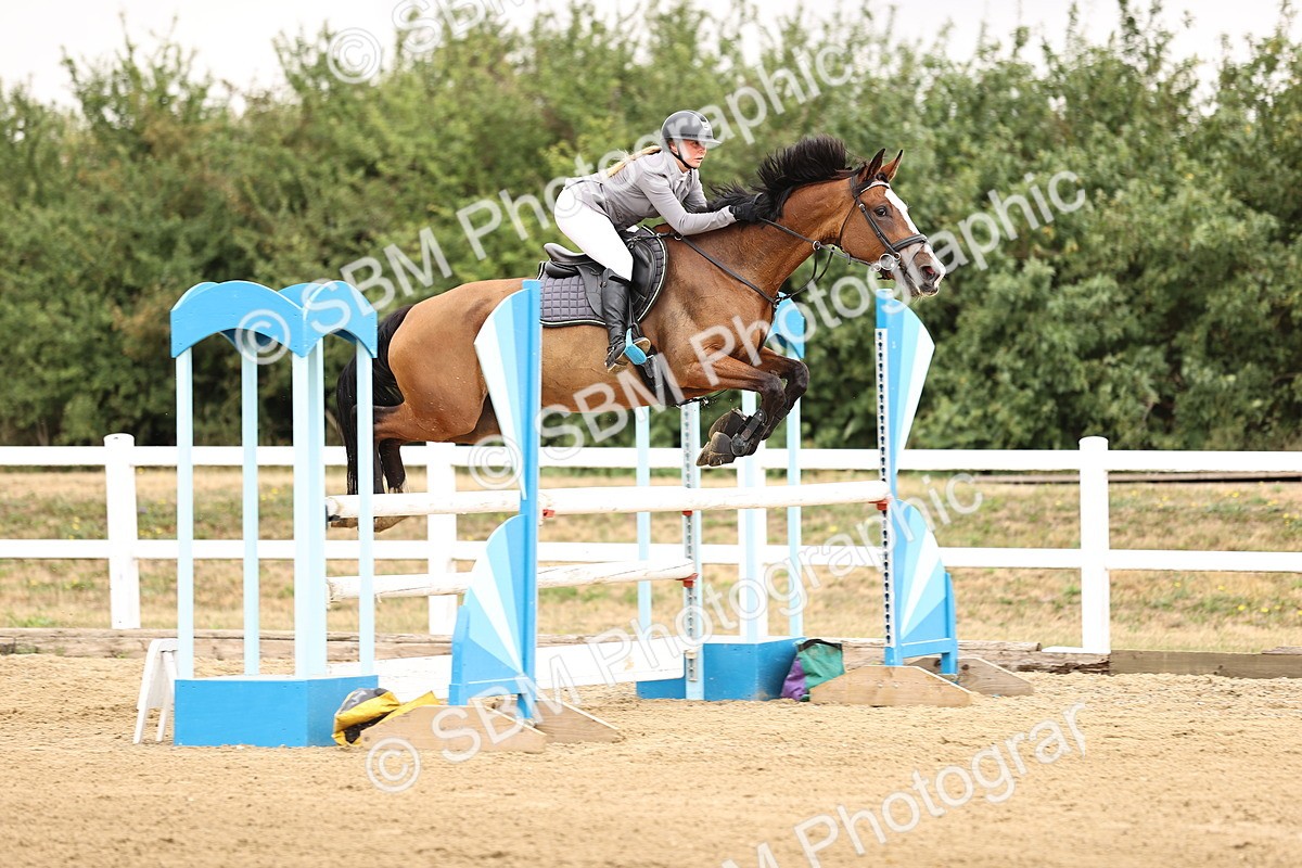 SBM_026333 - Class 12 - Amateur Championship Qualifier 1.05m
