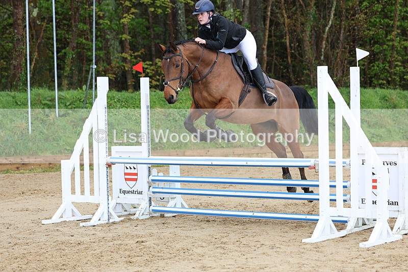 3E7A0592 - Class 4: Senior British Novice/90cm open
