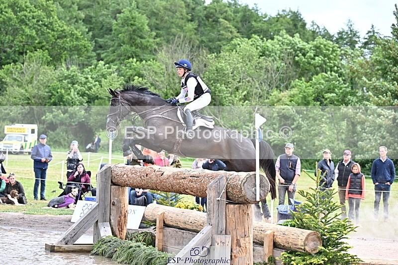 250525A-141735-16431 - D-461-Mia.Farley-INVICTUS