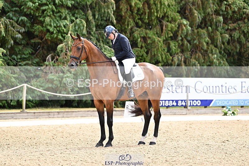 250808A-154541-01395 - 006-Katherine.CarneCalcourt.Romancier