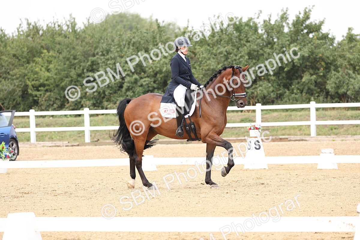 SBM_007461 - Class 9 - FEI INT I - 14.57-15.45