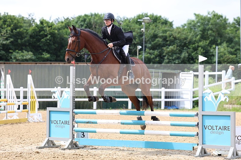 3E7A5883 - Class 4: Senior British Novice/90cm open