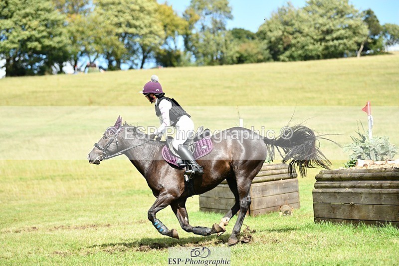 250831-144239-10574 - O-708-Jess.Coombes