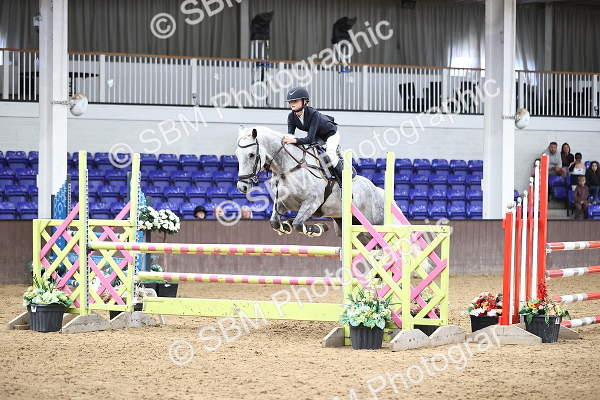 SBM_003068 - Class 13 - Blue Chip Pony Newcomers 1.00m Open