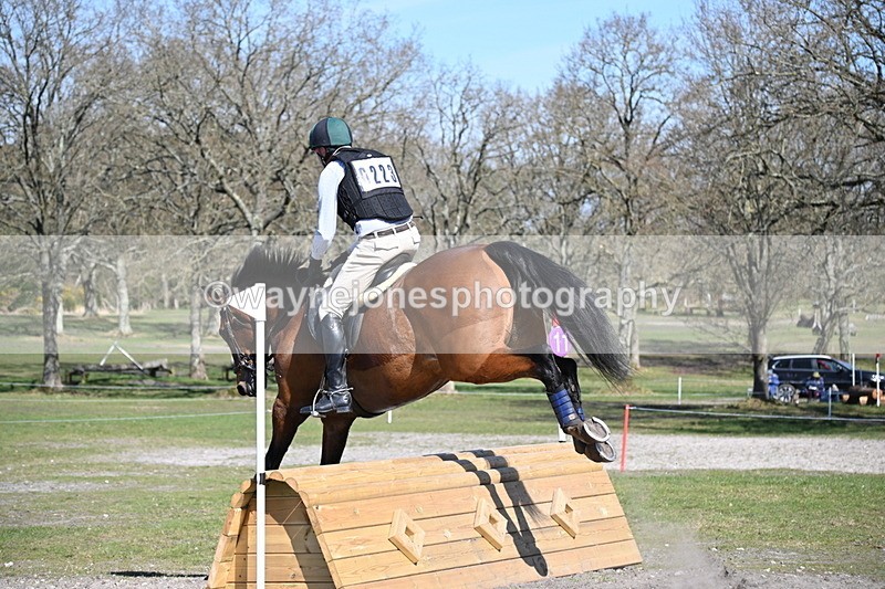 WJ6_3233 - Time 11:42 to 12:19