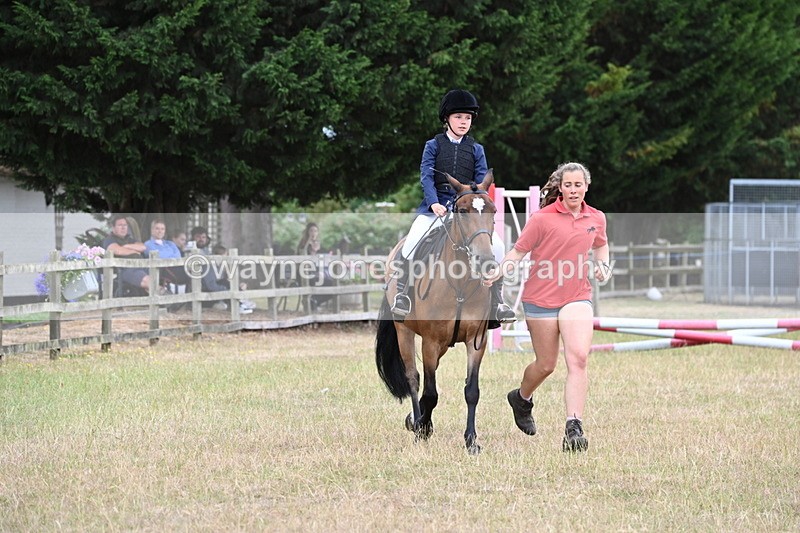 WJ6_9439 - Class 12 Minimus Jumping 45cm