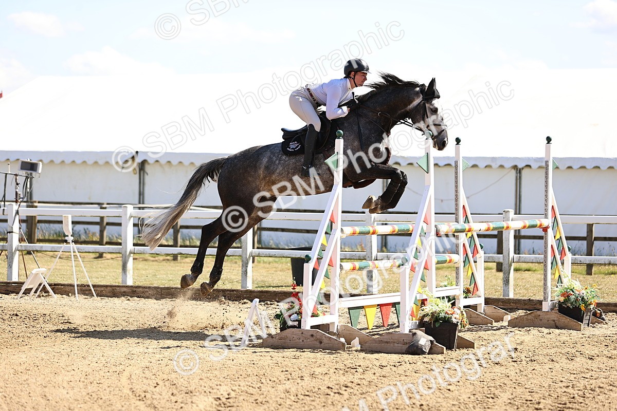 SBM_015420 - Class 16 - Senior foxhunter - 1.20m Open