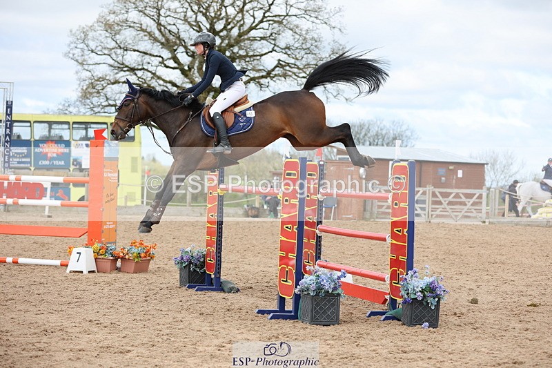 240419A-124222-07387 - Cls 6, 2 Star Medium Tour 1.35m