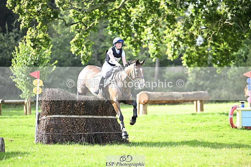 240804-180229-19174 - 755-Amber_Williams-THE_EMERALD_LILY