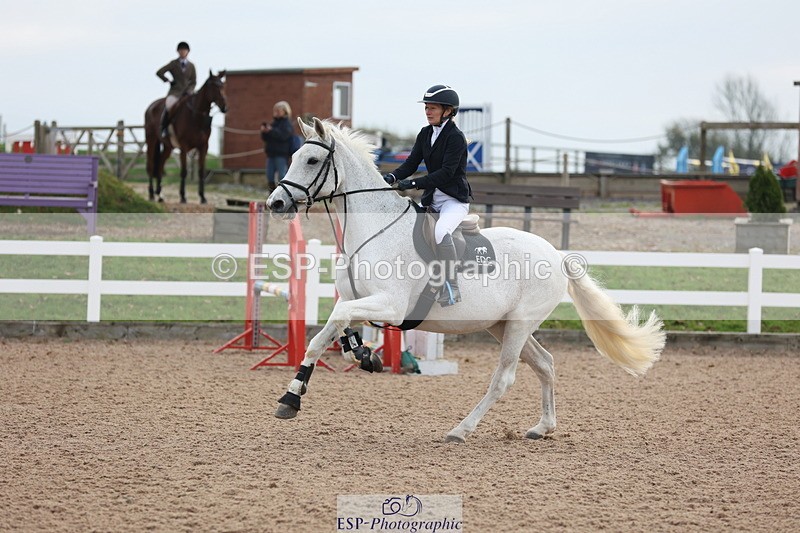 241101A-084448-00386 - FRI Cls 2 British Novice and 90cm Open